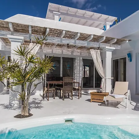 Villas Veaco Deluxe Bahia Azul * La Oliva
